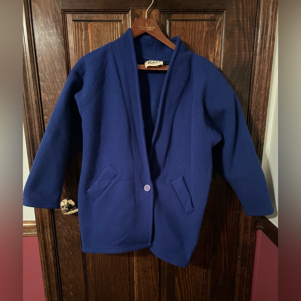 Vintage BAIT Contemporary Clothing. Comfy Soft Fleece Jacket. Size Small